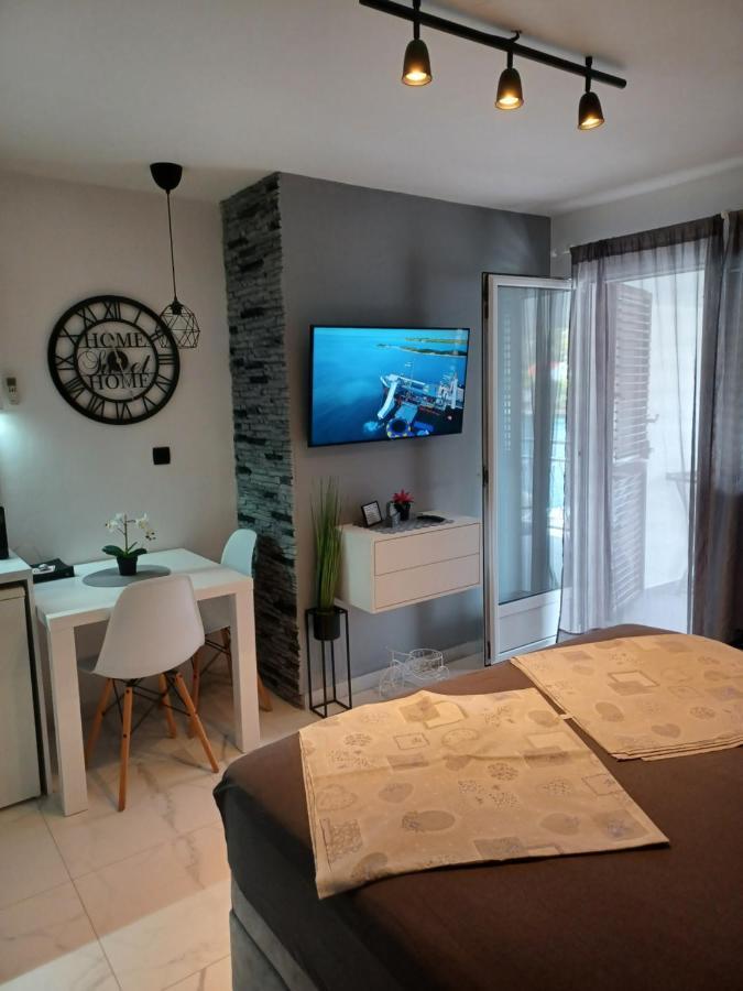 Amare Apartments Bobovisca Экстерьер фото