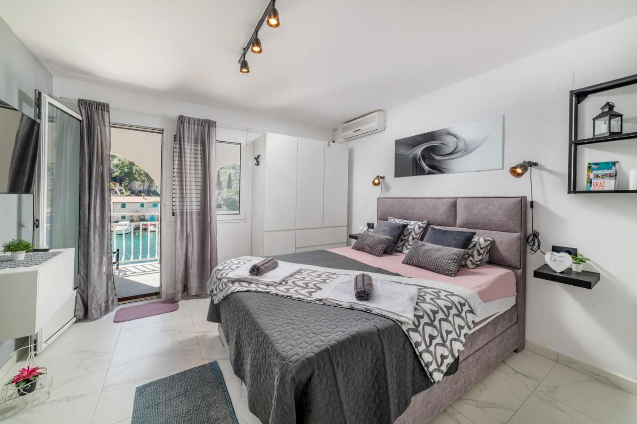 Amare Apartments Bobovisca Экстерьер фото