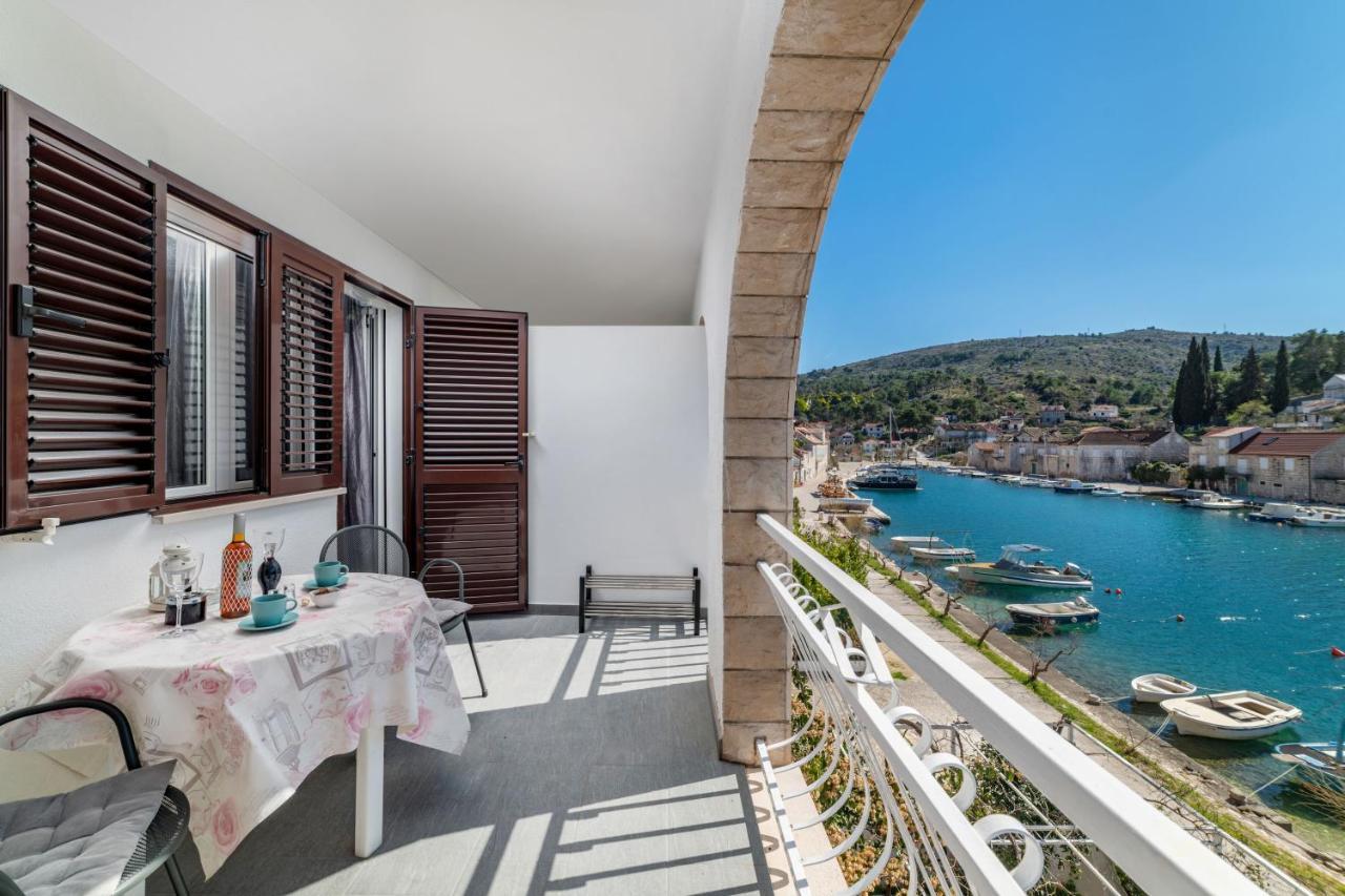 Amare Apartments Bobovisca Экстерьер фото