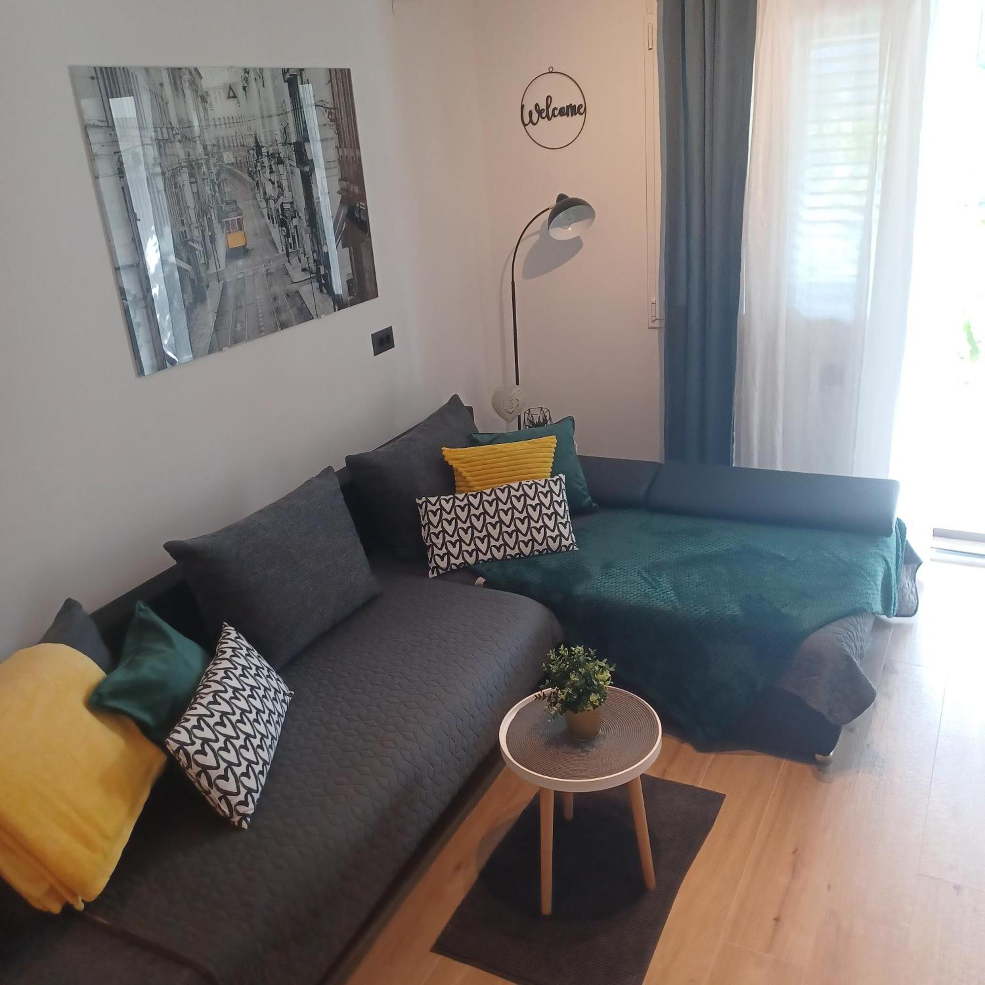 Amare Apartments Bobovisca Экстерьер фото